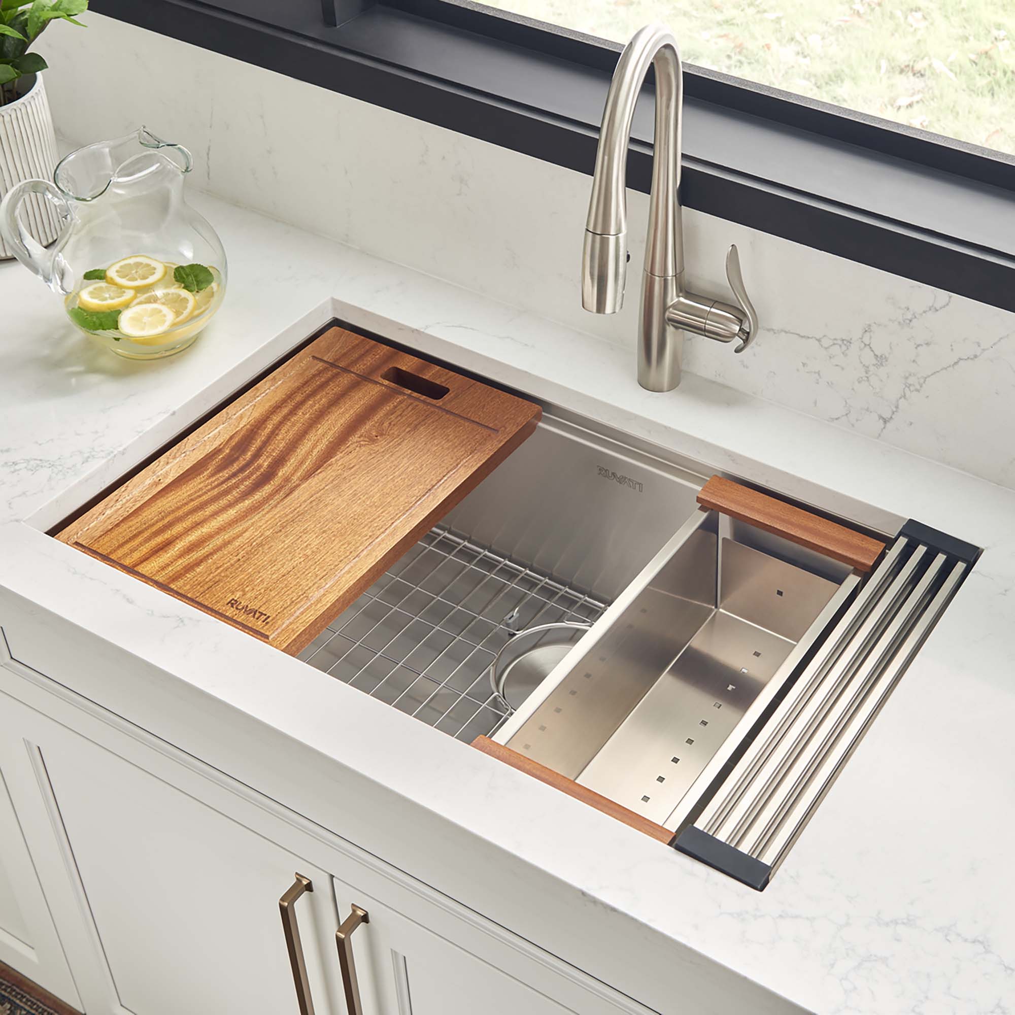 30'' Workstation Rounded Corners Undermount Ledge Kitchen Sink with Accessories
