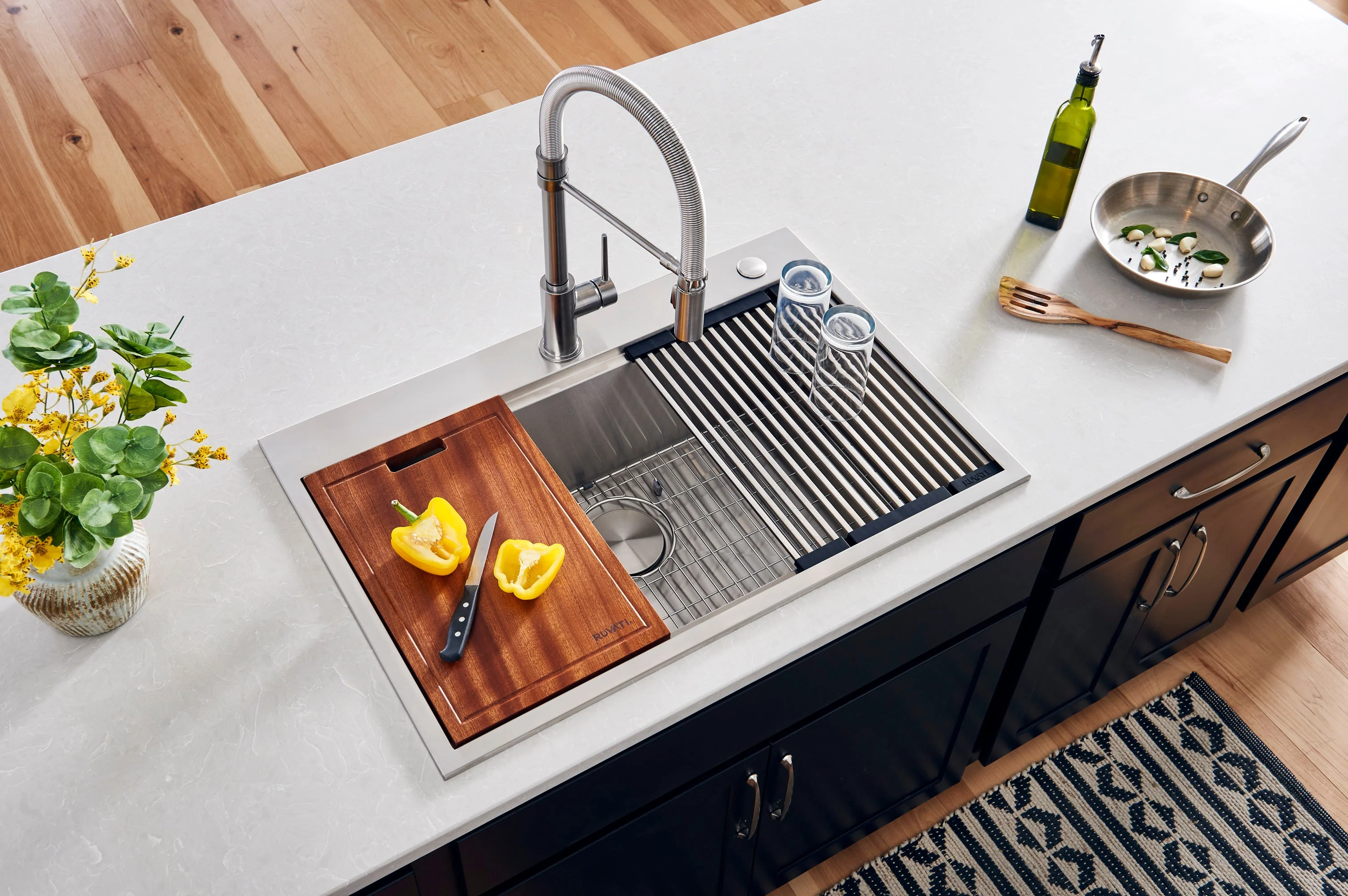 Topmount Workstation 30x22 Single Basin Sink